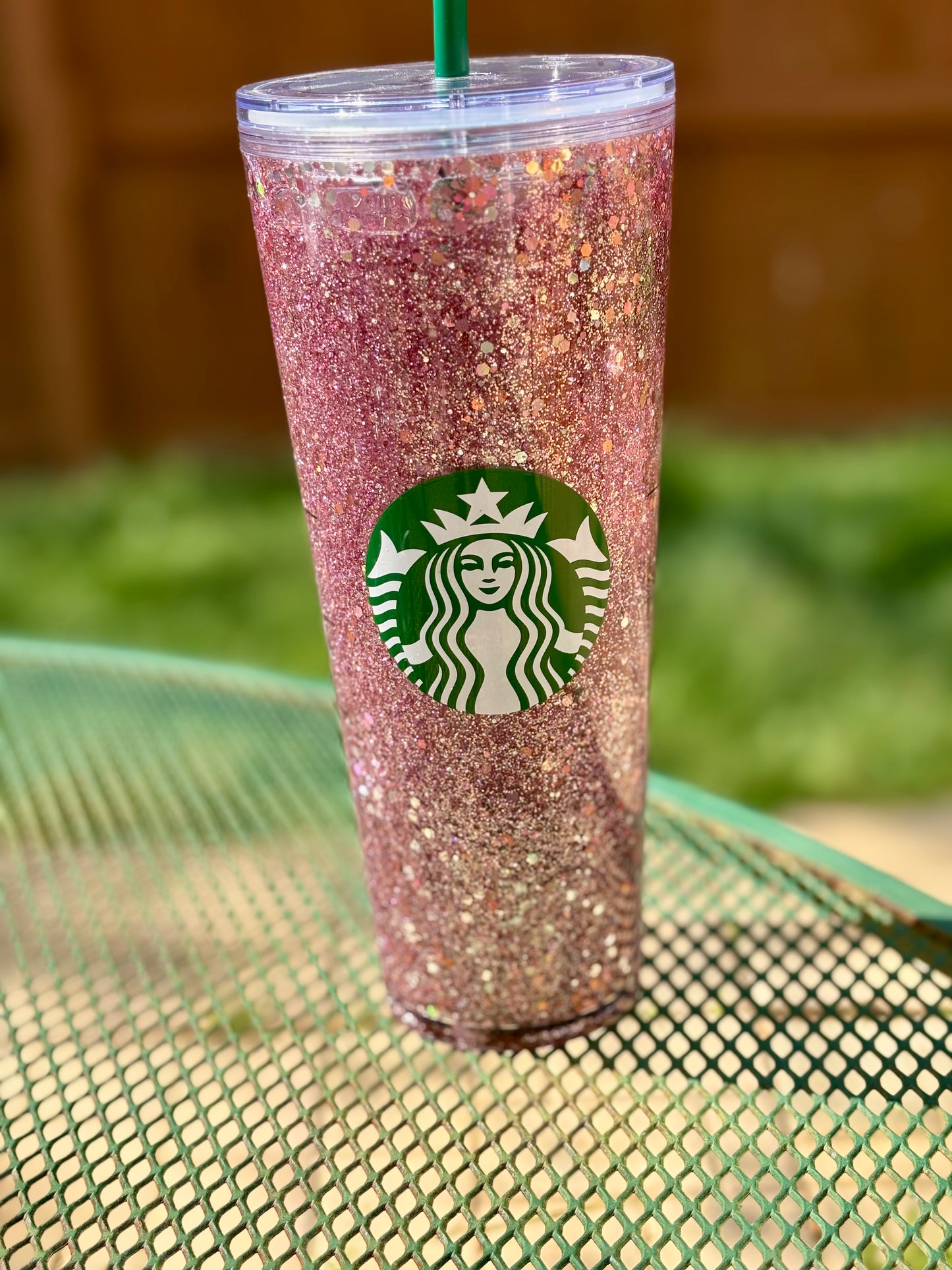 Strawberry fields SB suspended glitter tumbler
